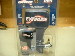 EVINRUDE HITCH COVER
