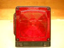 TAIL LIGHT UNDER 80" (SUBMER)